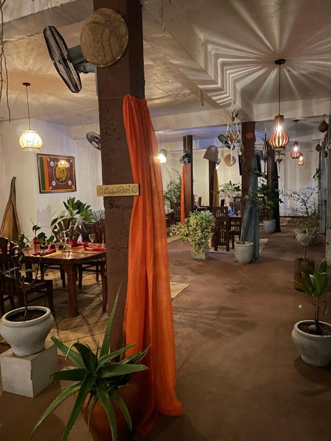 Kingcity Resort Anuradhapura Ngoại thất bức ảnh