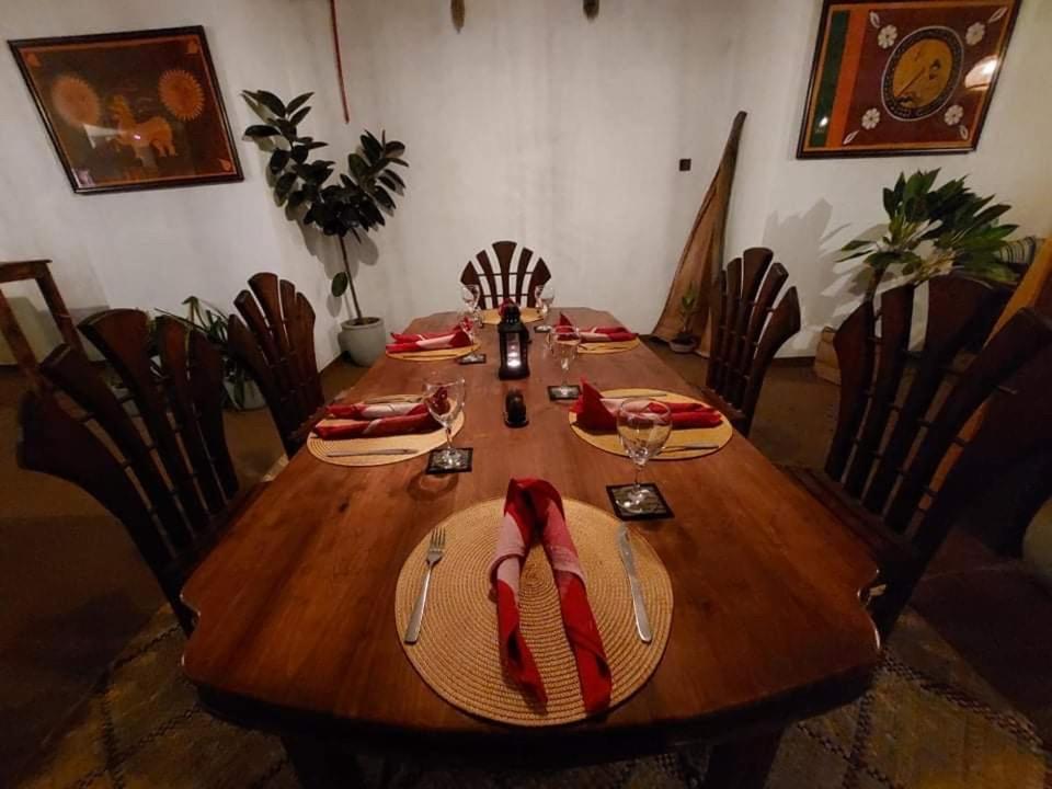 Kingcity Resort Anuradhapura Ngoại thất bức ảnh