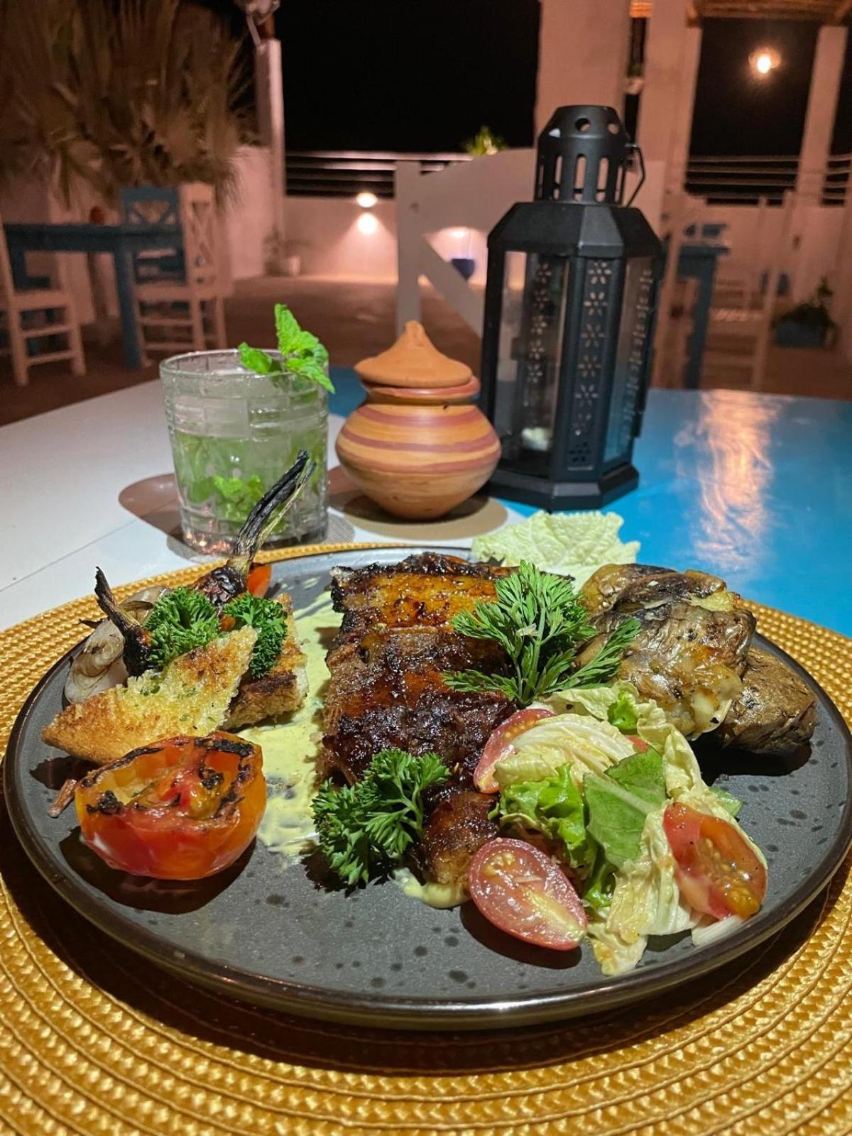 Kingcity Resort Anuradhapura Ngoại thất bức ảnh
